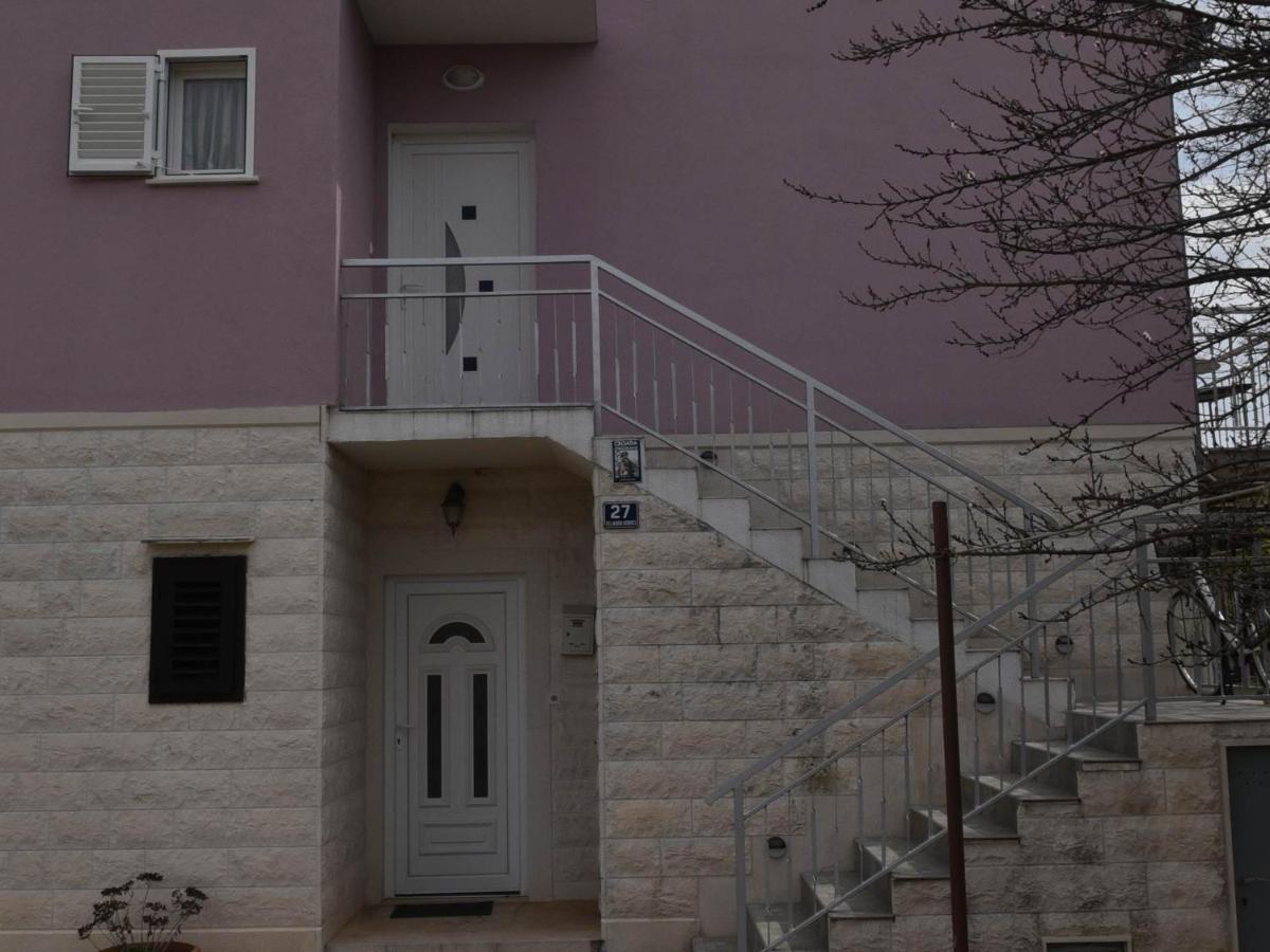 Apartment Manigo Supetar Exteriér fotografie