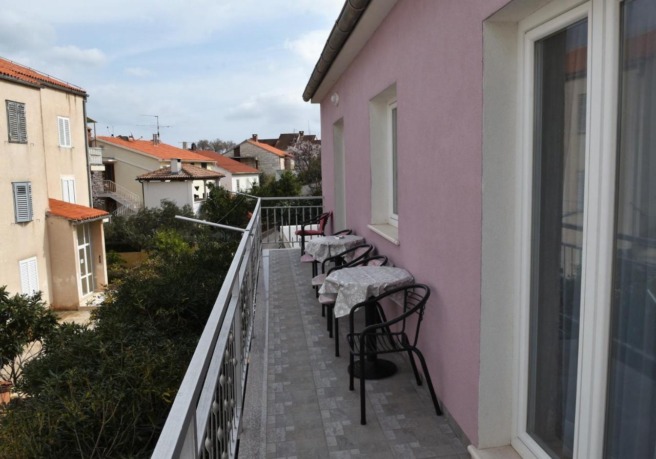 Apartment Manigo Supetar Exteriér fotografie