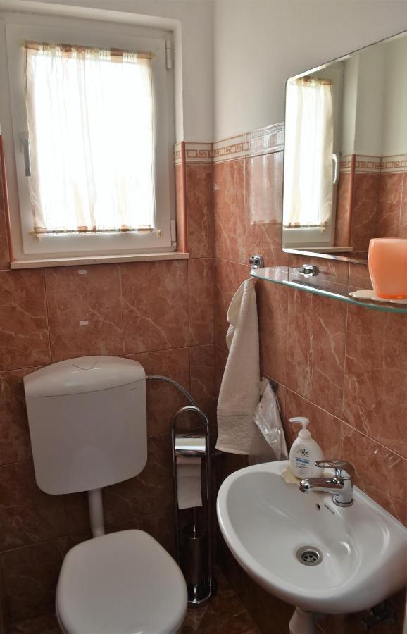 Apartment Manigo Supetar Exteriér fotografie