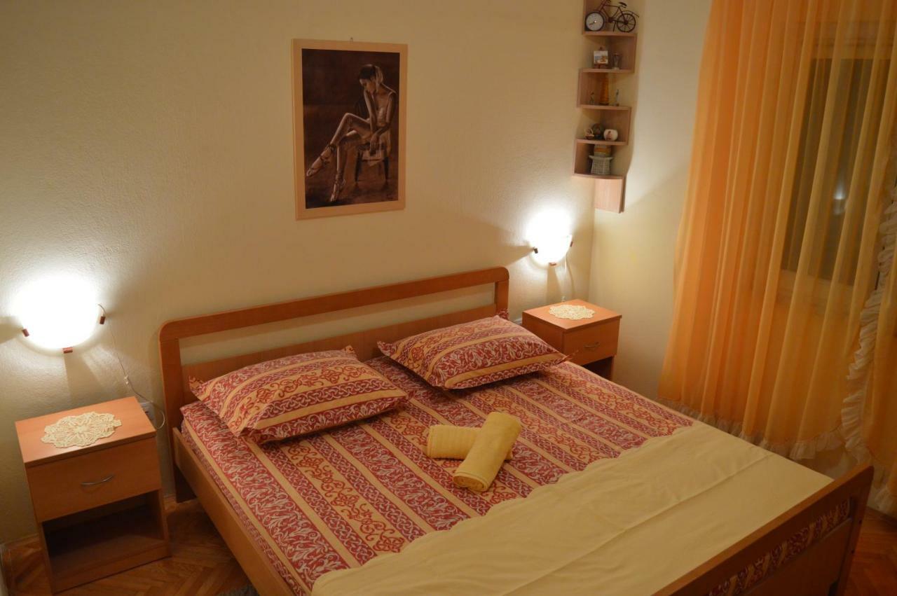 Apartment Manigo Supetar Exteriér fotografie